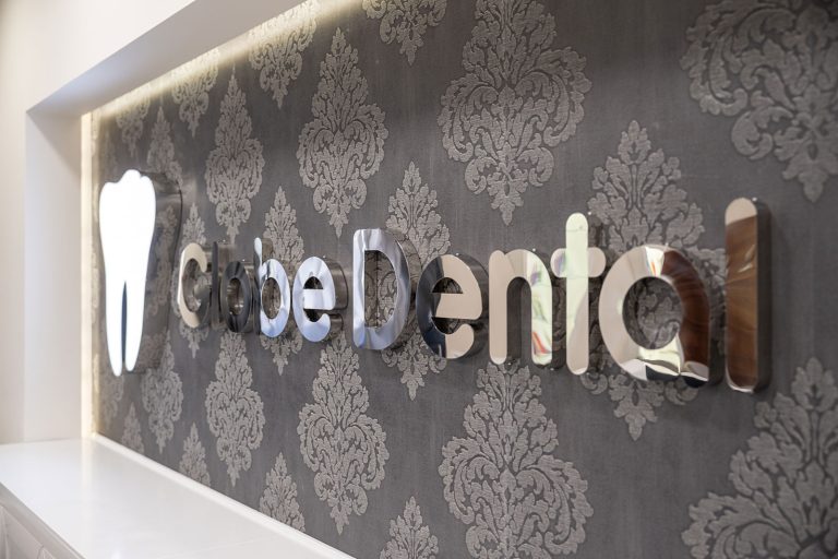 globedental-fogaszati-centrum-felirattal